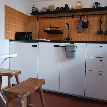 Squat Deluxe Berlin, The Hostel Bagian luar foto